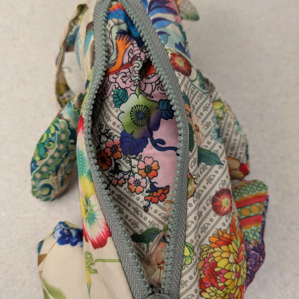 Johnny Was NWT Floral Patchwork UMBRELLA Hidden in a Teddy Bear Case with Clip! - Picture 4 of 11